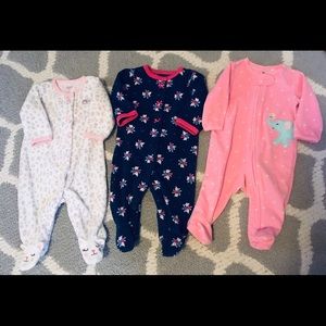 💕Baby 3 Month Fuzzy Sleepers Onesies💕